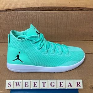Jordan Reveal 'Green Glow' SAMPLE RAREColorway